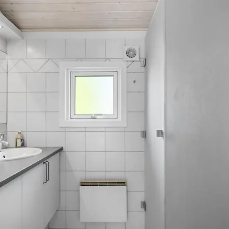 Sybil - 350m From The Sea By Interhome