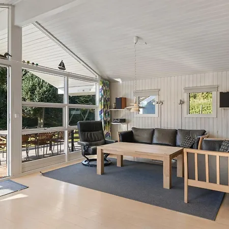 Feriehus Sybil - 350m From The Sea By Interhome
