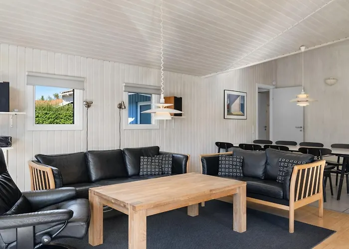 Holiday home Sybil - 350m From The Sea By Interhome *