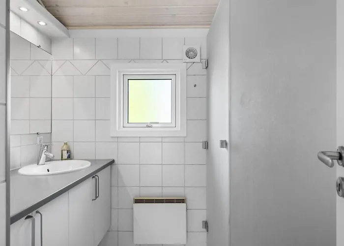 Sybil - 350m From The Sea By Interhome